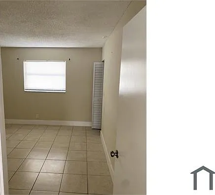 201 NW 32nd Ct #203 — Photo 7