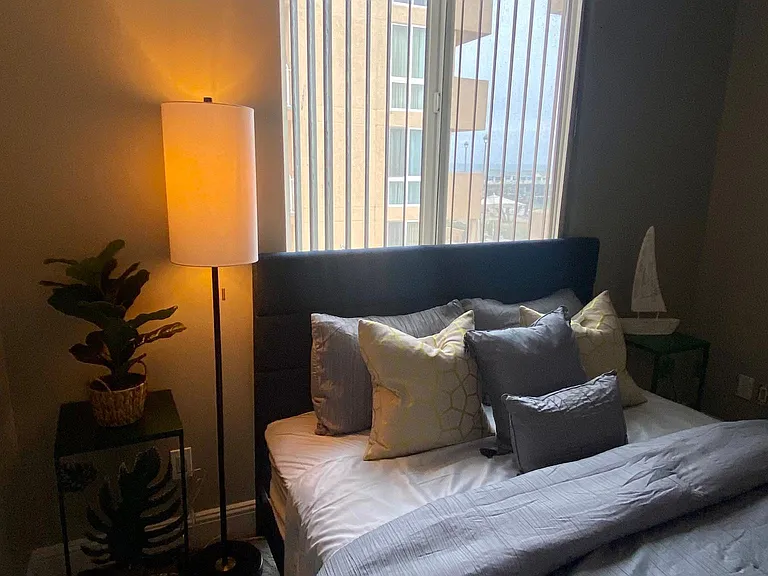 4627 Ocean Blvd #201 — Photo 31