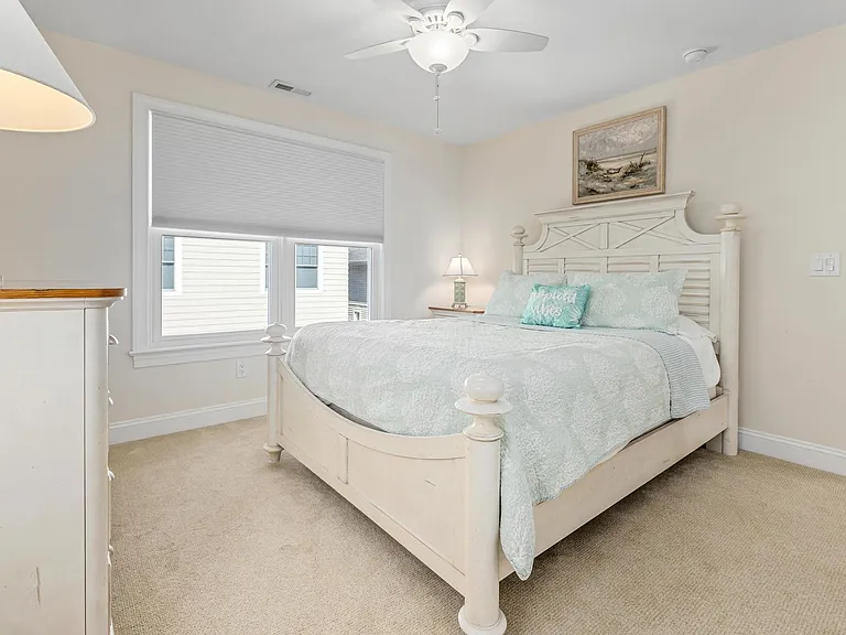 29 N Iroquois Ave #5/21-6/27 — Photo 20