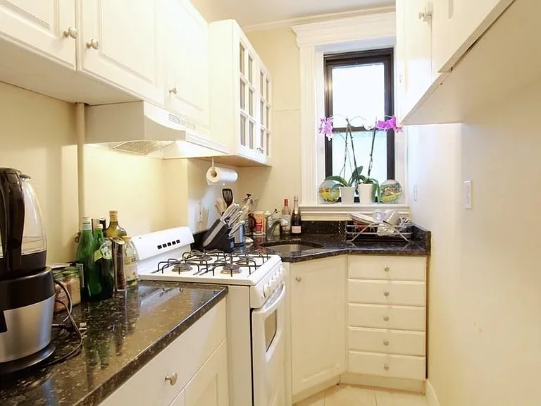 64 Charlesgate E #64 — Photo 4