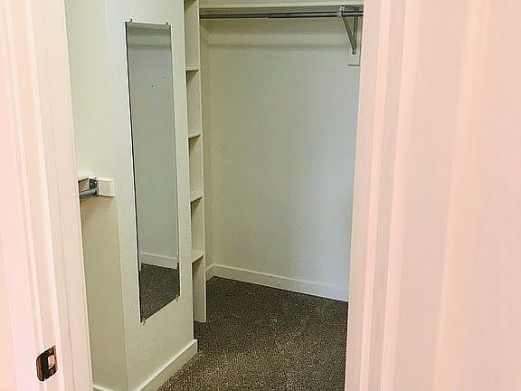 3rd image of 3672 Oakwood Dr
