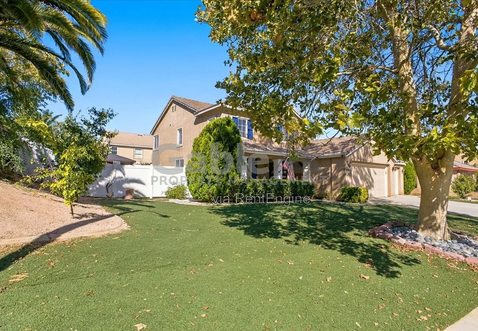4 bed, 3.0 bath, 2046 sqft, $3,700 — Photo 2