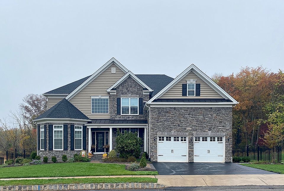 1st image of 1394 Memorial Dr