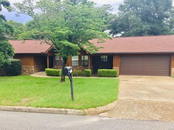 118 Blackhawk Dr, Daleville, AL 36322