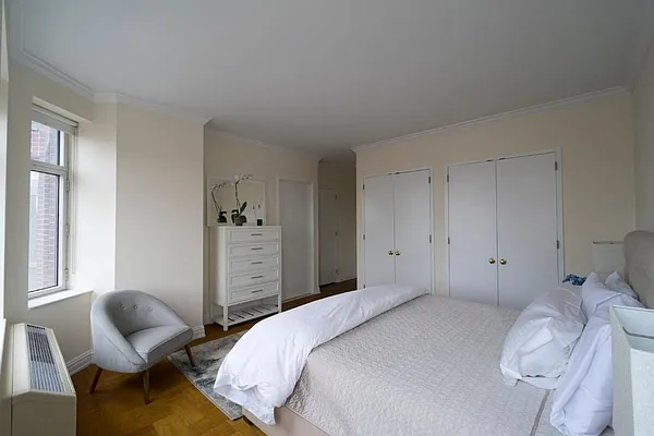 Rented by New York Casas Ltd. | media 5
