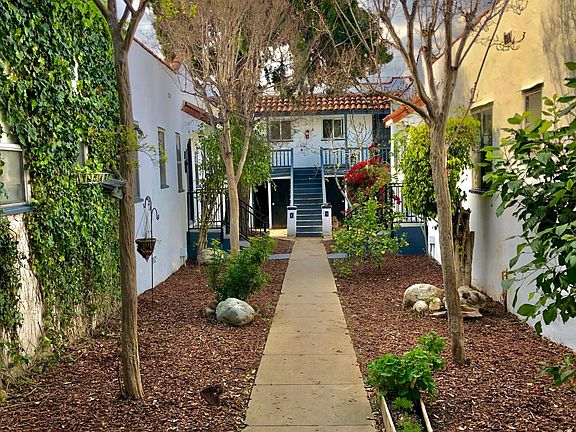 3rd image of 3101 Sherwood Ave #6