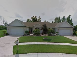 5131 Wynnpark Dr, Oregon, OH 43616