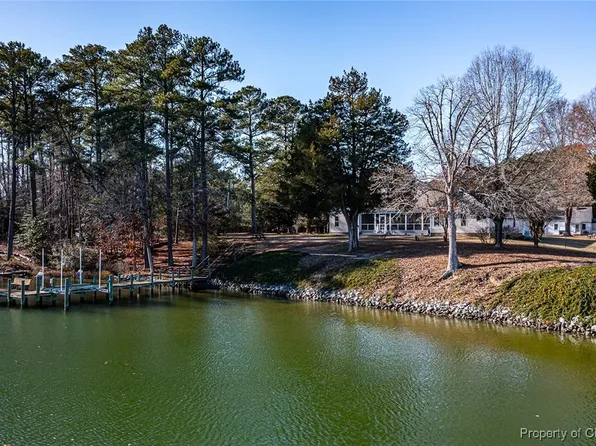 2205 Taylors Creek Rd, Weems, VA 22576