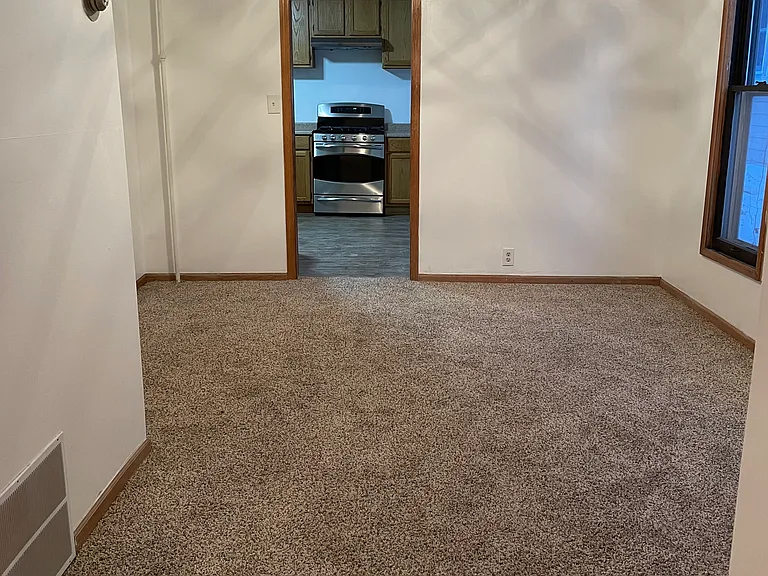 2806 Taylor St NE — Photo 10