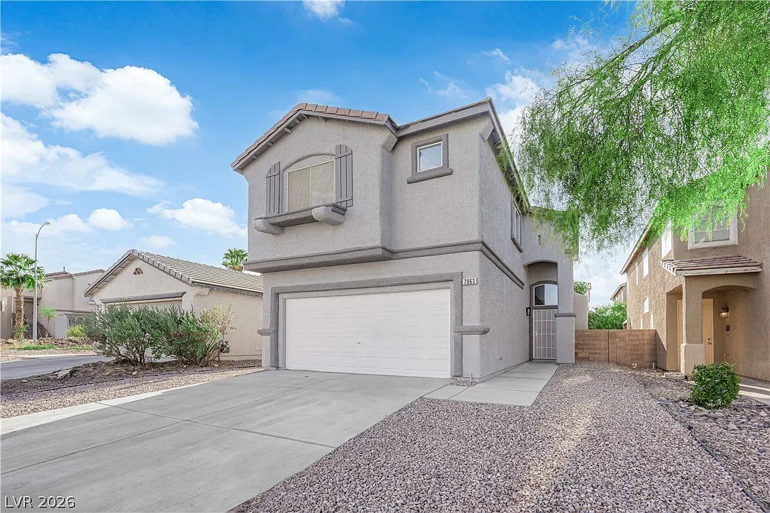 3 bed, 2.5 bath, 1568 sqft, $2,000 — Photo 2