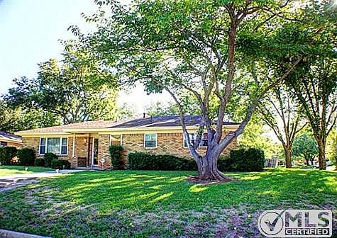5th image of 3700 Dawn Dr