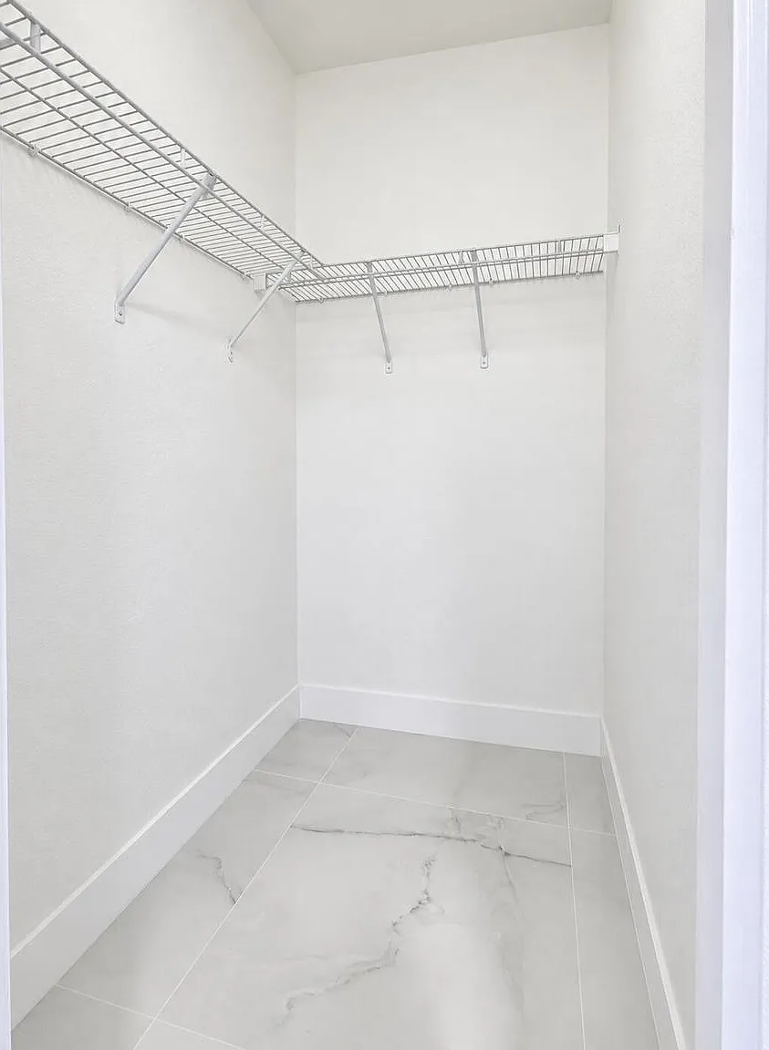 3 bed, 1705 sqft, $3,800 — Photo 4