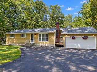 23 Woodland Rd, Albrightsville, PA 18210