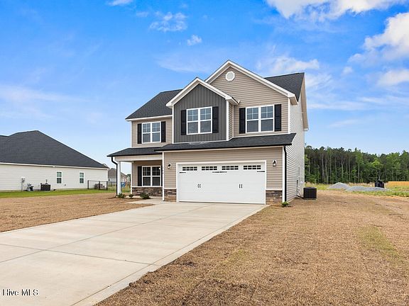3rd image of 655 Briarneck Road