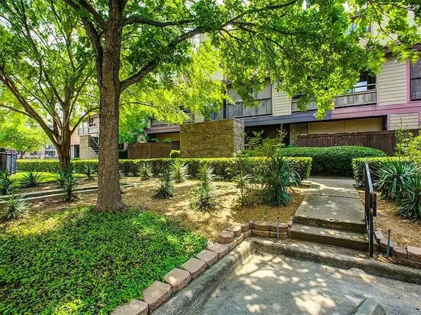5757 E University Blvd APT 22B, Dallas, TX 75206