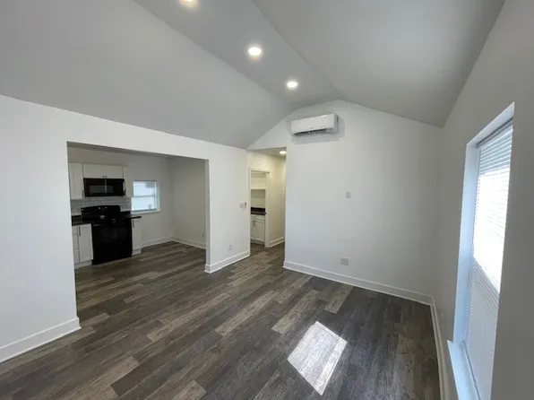 330 E South Ave, Independence, MO 64050