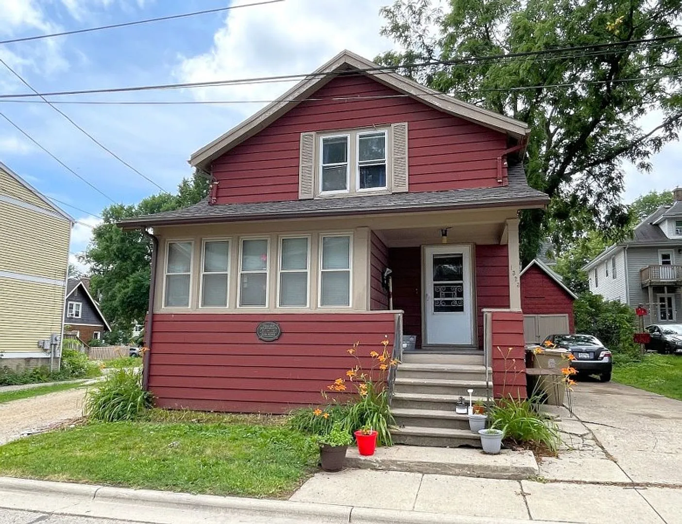 1323 St James (6 BR+) - Tallard Apartments — Photo 1