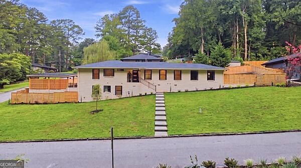 1st image of 1447 Skyhaven Rd SE