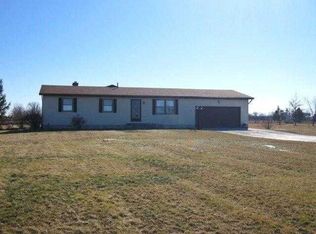 5767 Ayers Rd, Walbridge, OH 43465