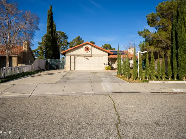 6147 Katrina Pl, Palmdale, CA 93552