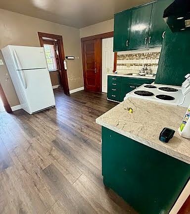 2nd image of 1032 Geele Ave