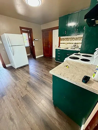 1032 Geele Ave — Photo 2