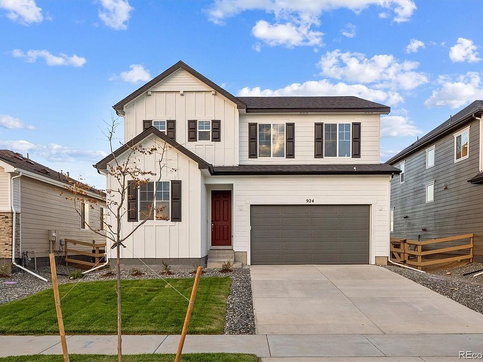 1st image of 924 Steppe Lane