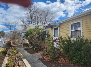 568 Metropolitan Ave, Hyde Park, MA 02136