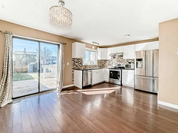 5 N Falchurch Rd NE, Calgary, AB T3J 1G6