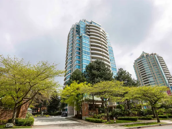 6611 Southoaks Cres #501, Burnaby, BC V5E 4L5