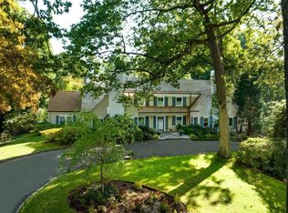 21 Archer Rd, Harrison, NY 10528