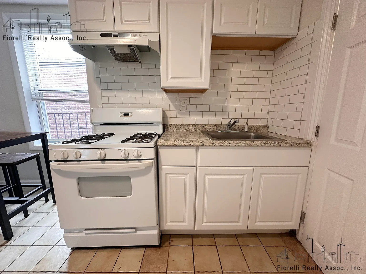 1 bed, $2,400 — Photo 2