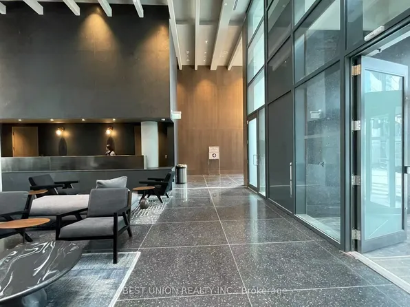 28 Interchange Way, Vaughan, ON