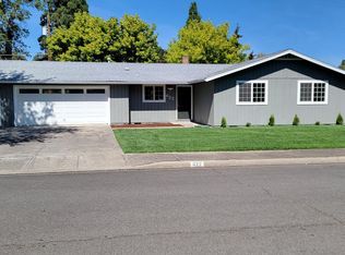 622 Pearwood Dr, Medford, OR 97501