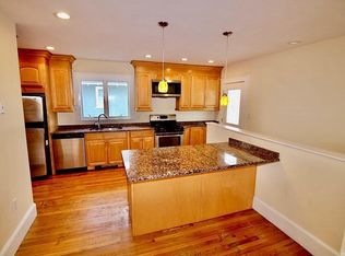 30 Allen St FLOOR 2, Arlington, MA 02474