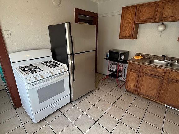 2nd image of 3600-02 N Vel R Phillips Ave