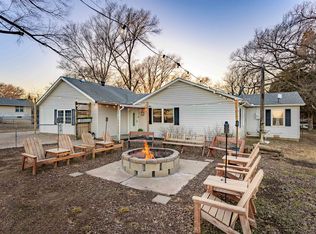 1405 N Webb Rd, Mulvane, KS 67110