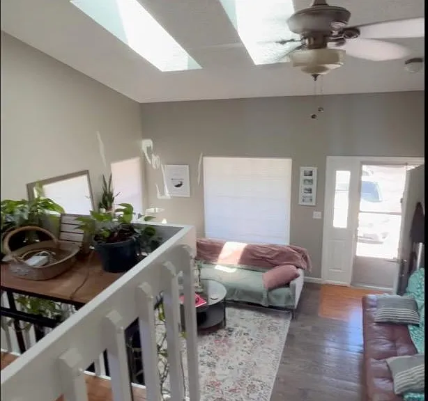 1931 Giltshire Dr — Photo 5