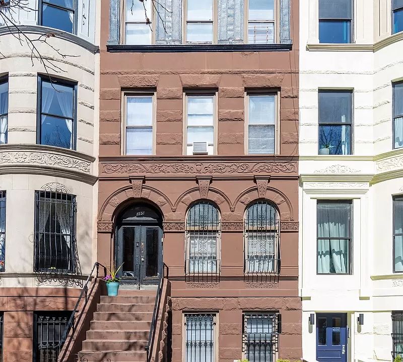 1st image of 395 Sterling Pl