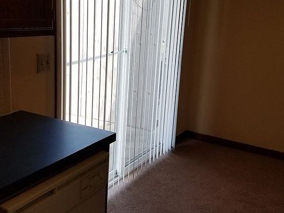 5th image of 3266 N Longfellow Ct