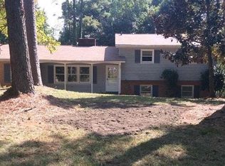 3721 Eakley Ct, Raleigh, NC 27606