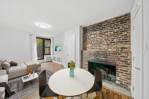 Rented by Vector New York, LLC | media 12