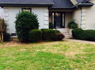 1201 Cobbs Glen Dr, Anderson, SC 29621