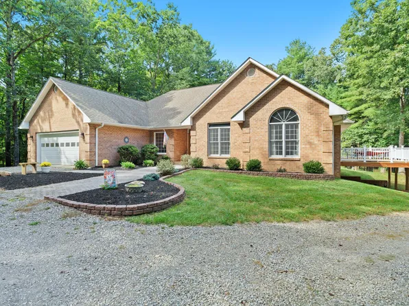 127 London Ridge Rd, Boones Mill, VA 24065