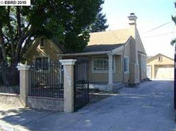1st image of 22585 Sonoma St