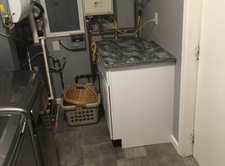 1885 Rustic Ln, Keego Harbor, MI 48320