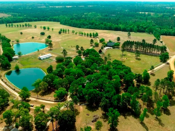 5391 Big Pine Rd, Garfield, GA 30425