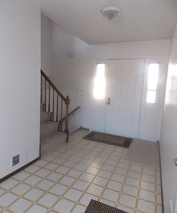 2nd image of 2370 Leeward Ln