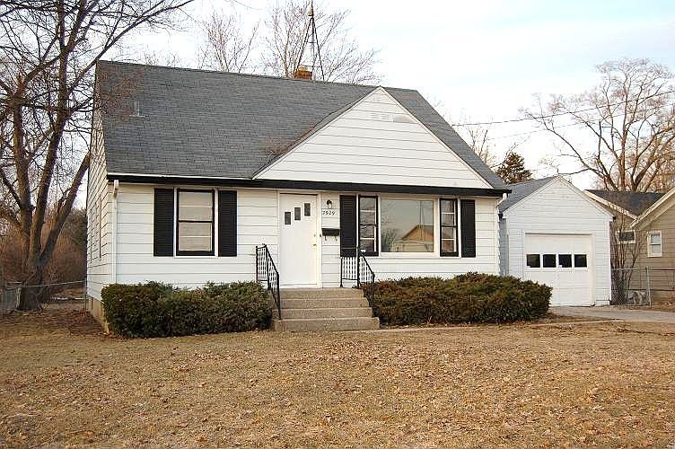 1st image of 2909 Glenwood Ave