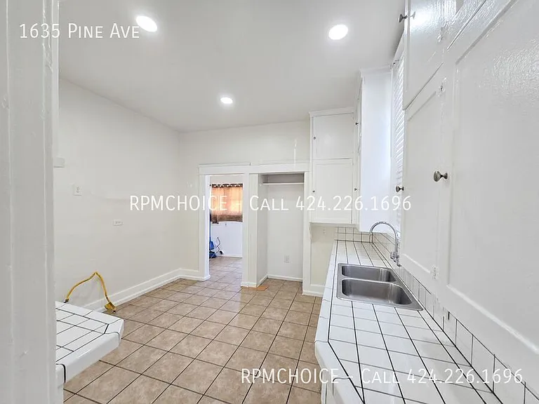 1635 Pine Ave — Photo 7